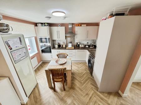 3 bedroom Semi-detached house for sale in Viking Way, Hatfield, Doncaster, DN7
