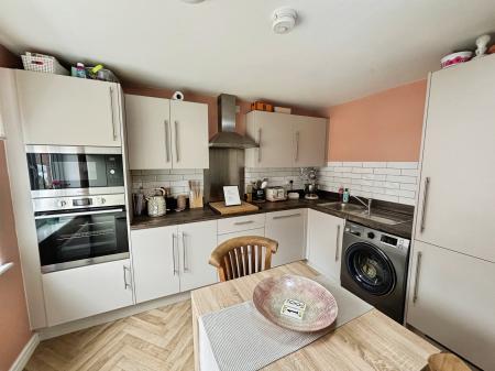 3 bedroom Semi-detached house for sale in Viking Way, Hatfield, Doncaster, DN7