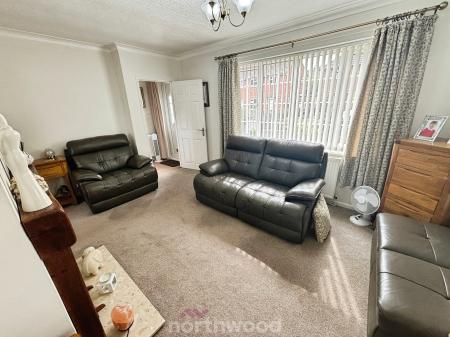 2 bedroom Semi-detached house for sale in West Avenue, Stainforth, Doncaster, DN7