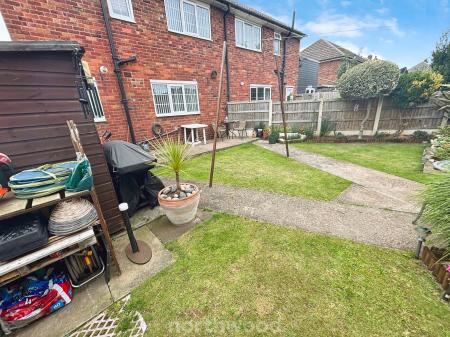 2 bedroom Semi-detached house for sale in West Avenue, Stainforth, Doncaster, DN7