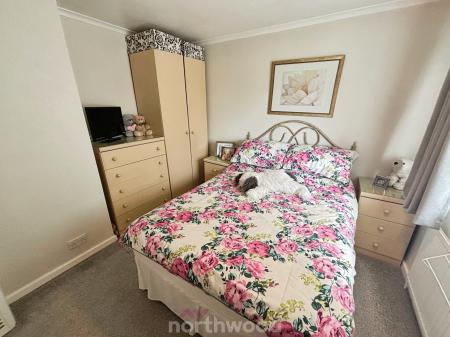 2 bedroom Semi-detached house for sale in West Avenue, Stainforth, Doncaster, DN7