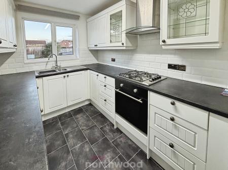 2 bedroom Bungalow for sale in Homestead Garth, Hatfield, Doncaster, DN7