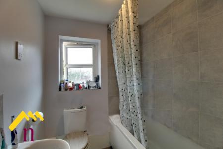 2 bedroom Semi-detached house to let in Ashton Drive, Kirk Sandall, Doncaster, DN3