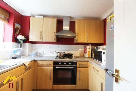 2 bedroom Semi-detached house to let in Ashton Drive, Kirk Sandall, Doncaster, DN3