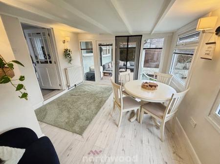 2 bedroom Bungalow for sale in Blenheim Close, Hatfield, Doncaster, DN7