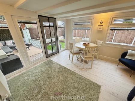 2 bedroom Bungalow for sale in Blenheim Close, Hatfield, Doncaster, DN7