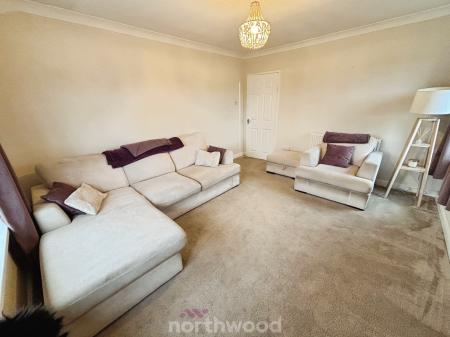 2 bedroom Bungalow for sale in Blenheim Close, Hatfield, Doncaster, DN7