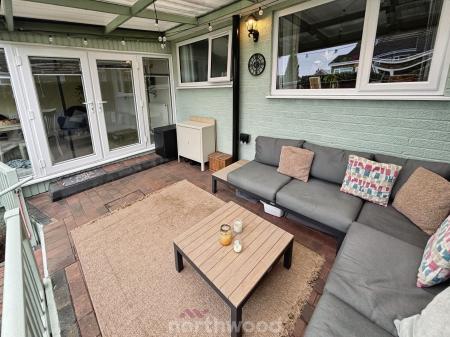 2 bedroom Bungalow for sale in Blenheim Close, Hatfield, Doncaster, DN7