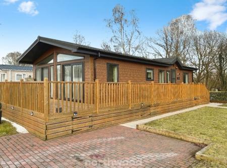 2 bedroom Park home for sale in 7 Lakes Country Park, Crowle, DN17
