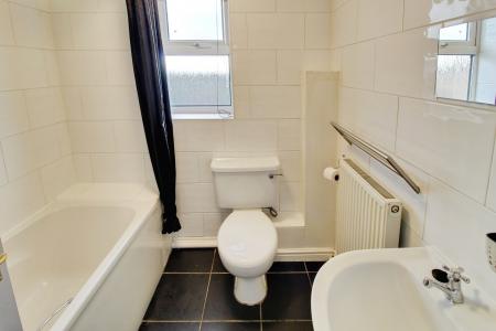 2 bedroom Semi-detached house for sale in Bank End Close, Bolton upon Dearne, S63