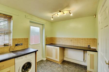 2 bedroom Semi-detached house for sale in Bank End Close, Bolton upon Dearne, S63