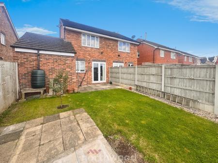 2 bedroom Semi-detached house for sale in Bryson Close, Thorne, Doncaster, DN8