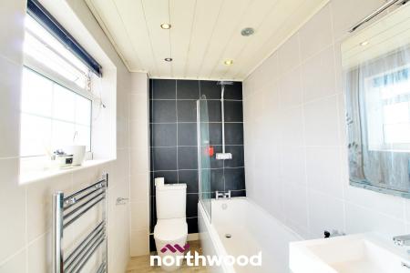 4 bedroom Detached house for sale in Cedar Walk, Campsall, Doncaster, DN6