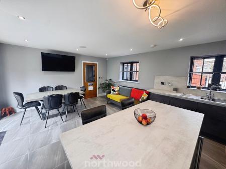 4 bedroom Detached house for sale in Church View, Crowle, DN17