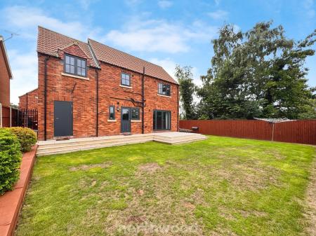 4 bedroom Detached house for sale in Church View, Crowle, DN17