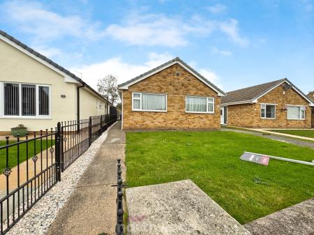 3 bedroom Detached bungalow for sale in Cobbler Hill, Goole, Goole, DN14