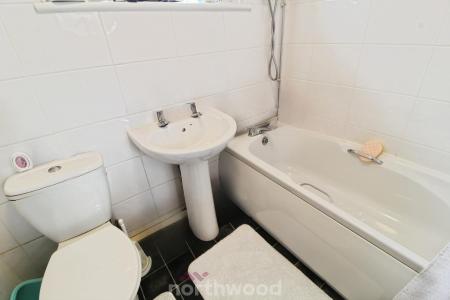 2 bedroom Semi-detached house for sale in Everingham Road, Cantley, Doncaster, DN4