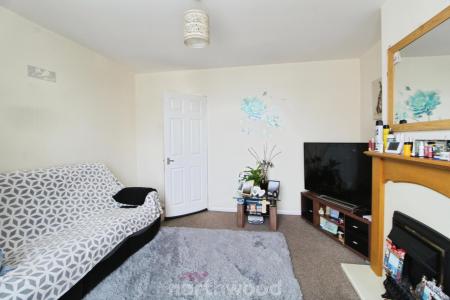 2 bedroom Semi-detached house for sale in Everingham Road, Cantley, Doncaster, DN4