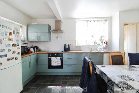 2 bedroom Semi-detached house for sale in Everingham Road, Cantley, Doncaster, DN4