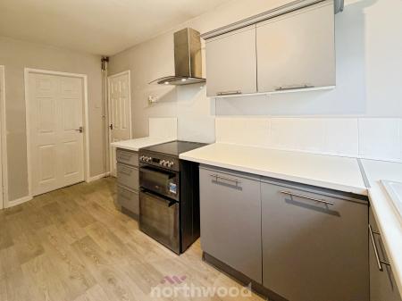 3 bedroom Semi-detached house for sale in Mayfield Avenue, Stainforth, Doncaster, DN7