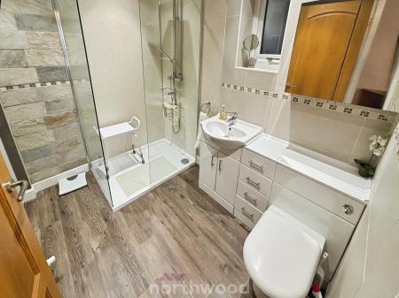 3 bedroom Bungalow for sale in St Georges Avenue, Dunsville, Doncaster, DN7