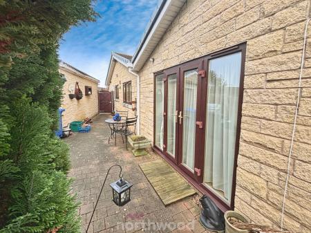 3 bedroom Bungalow for sale in St Georges Avenue, Dunsville, Doncaster, DN7