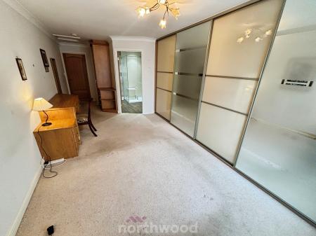 3 bedroom Bungalow for sale in St Georges Avenue, Dunsville, Doncaster, DN7