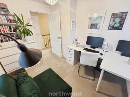 4 bedroom Detached house for sale in Fallow Road, Hatfield, Doncaster, DN7