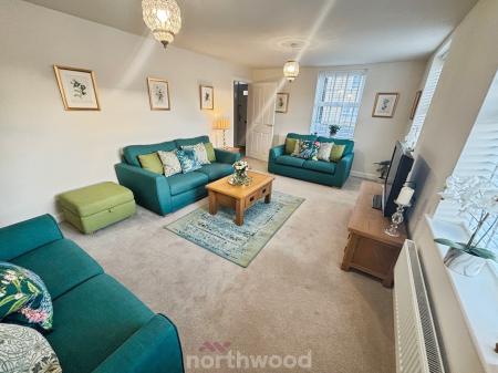 4 bedroom Detached house for sale in Fallow Road, Hatfield, Doncaster, DN7