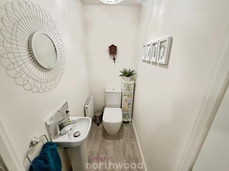 4 bedroom Detached house for sale in Fallow Road, Hatfield, Doncaster, DN7