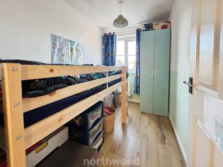 3 bedroom Semi-detached house for sale in Thorncliffe Drive, Doncaster, Doncaster, DN7