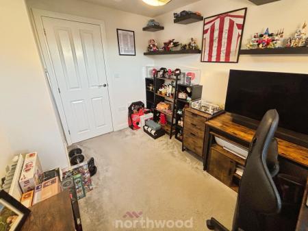 3 bedroom Semi-detached house for sale in Saxon Avenue Hatfield, Hatfield, Doncaster, DN7