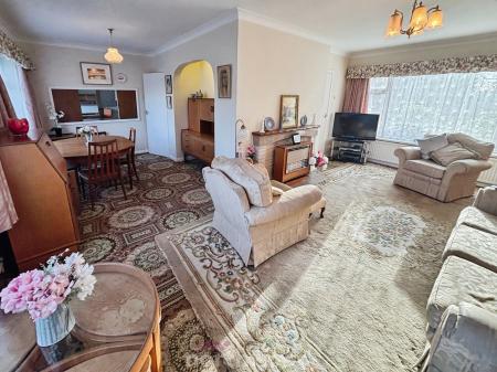 3 bedroom Detached house for sale in Parkways, Hatfield, Doncaster, DN7