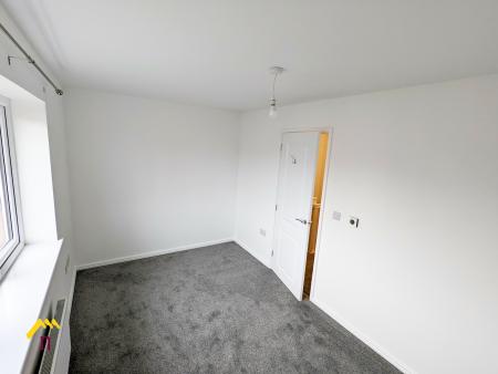 2 bedroom Semi-detached house to let in Falcon Road, Dunsville, Doncaster, DN7