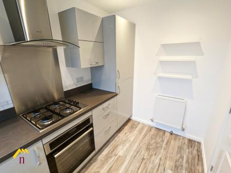 2 bedroom Semi-detached house to let in Falcon Road, Dunsville, Doncaster, DN7