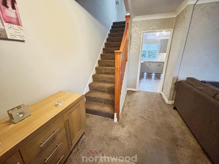 3 bedroom Semi-detached house for sale in Oldfield Crescent, Stainforth, Doncaster, DN7