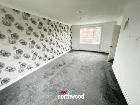 3 bedroom Semi-detached house for sale in Beech Crescent, Stainforth, Doncaster, DN7