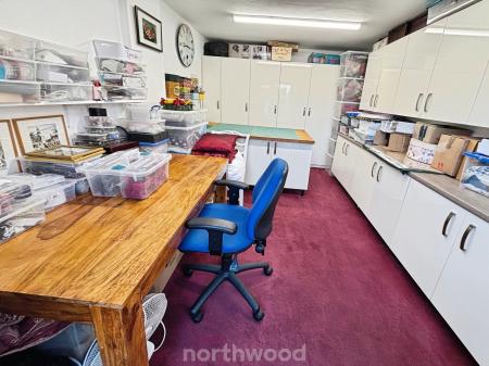 4 bedroom Bungalow for sale in Braithwaite Lane, Braithwaite, Doncaster, DN7