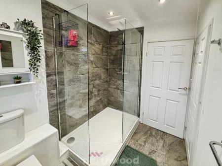 3 bedroom Semi-detached house for sale in Abbey Way, Dunscroft, Doncaster, DN7