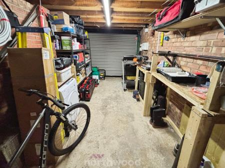 3 bedroom Semi-detached house for sale in Abbey Way, Dunscroft, Doncaster, DN7