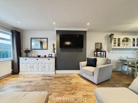 3 bedroom Semi-detached house for sale in Abbey Way, Dunscroft, Doncaster, DN7