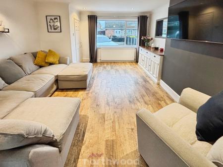 3 bedroom Semi-detached house for sale in Abbey Way, Dunscroft, Doncaster, DN7