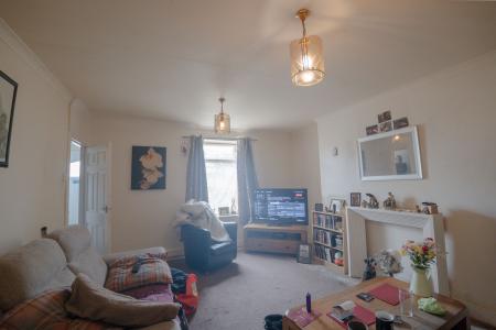 2 bedroom Terraced House for sale in Lishman Terrace, Gateshead, NE40
