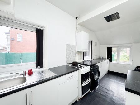 3 bedroom Semi-detached house for sale in Stratford Avenue, Grangetown, Sunderland, SR2
