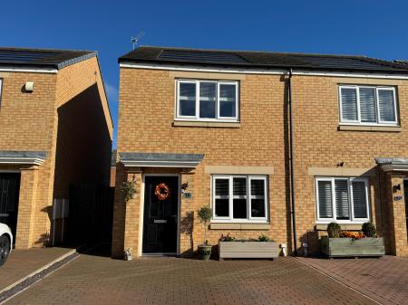 2 bedroom Semi-detached house for sale in Oakdale, Sunderland, SR3