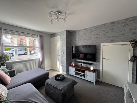 2 bedroom Semi-detached house for sale in Oakdale, Sunderland, SR3