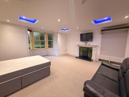 8 bedroom Terraced House to let in St Bedes Terrace, Sunderland, SR2