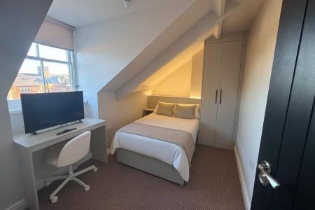 8 bedroom Terraced House to let in Azalea Terrace North, Sunderland, SR2