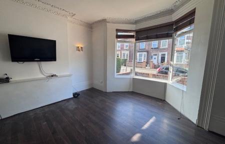 7 bedroom House to let in Elmwood Street, Sunderland, SR2