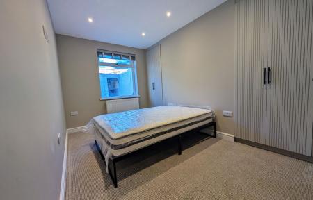 6 bedroom House to let in Brockley Terrace, Boldon Colliery, NE35